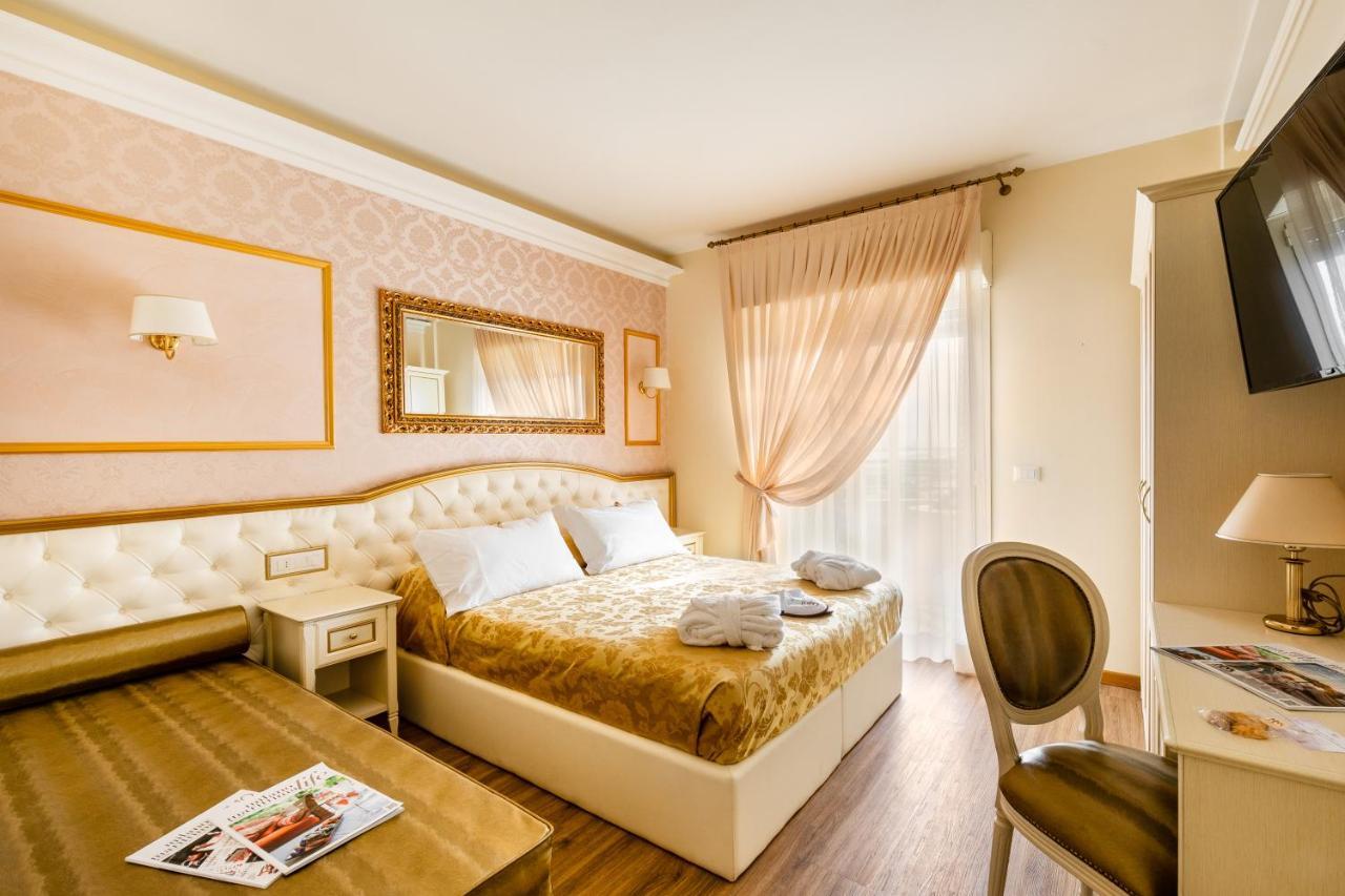 Hotel Mazzanti Milano Marittima Exterior foto