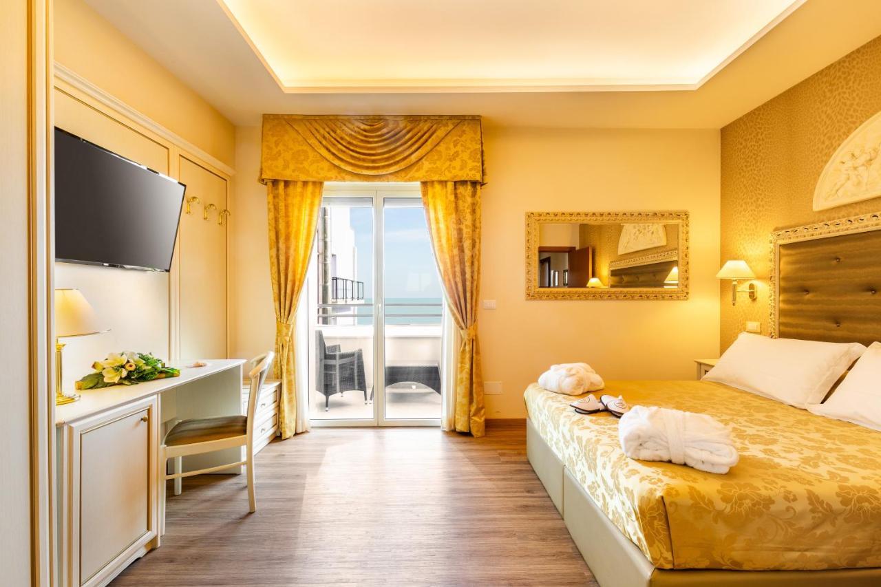 Hotel Mazzanti Milano Marittima Exterior foto