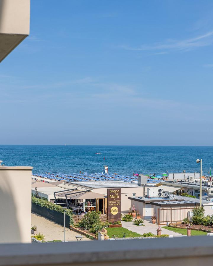 Hotel Mazzanti Milano Marittima Exterior foto